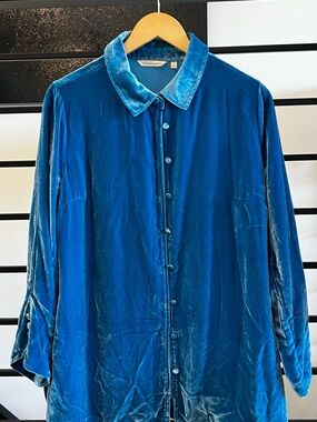 Soft Surroundings Teal Velvet Button-Up Blouse